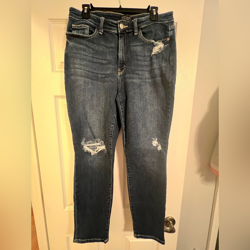⚠️CLEARANCE Judy Blue Boyfriend Distressed Blue Jeans